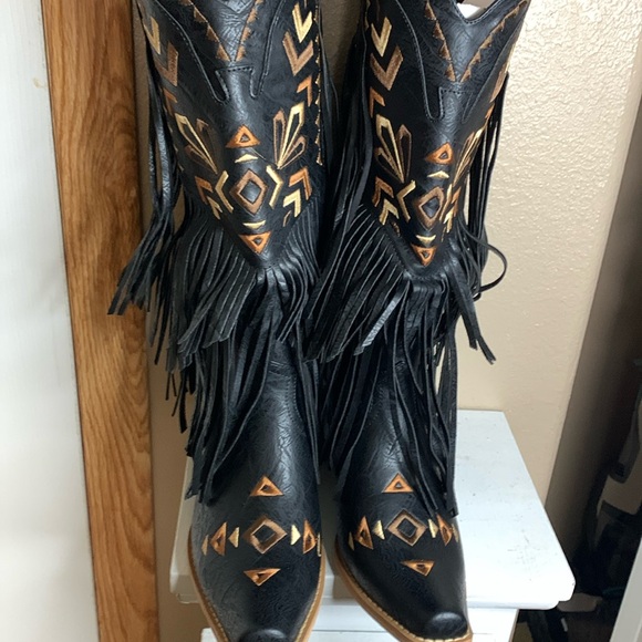 Western fringe embroidered black cowgirl boots NEW in box - Picture 4 of 7